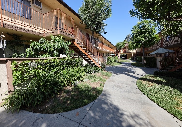 Colima Apartments
